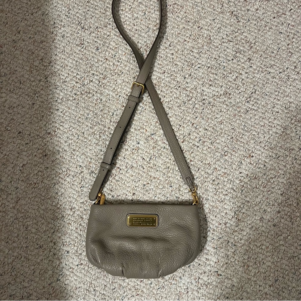 Marc Jacob’s Leather Crossbody Bag